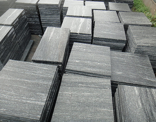 Carisma Tiles