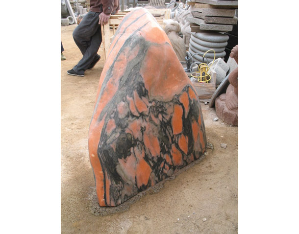 Red-Boulder